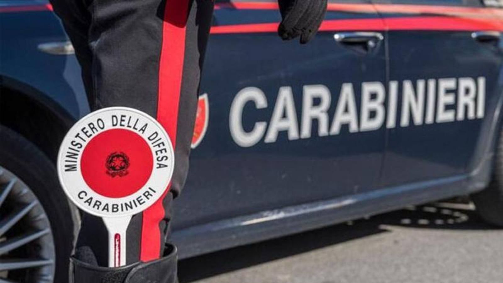 MINACCIA LA CONVIVENTE ALLA PRESENZA DEL FIGLIO E POI LA AGGREDISCE. ARRESTATO DAI CARABINIERI.