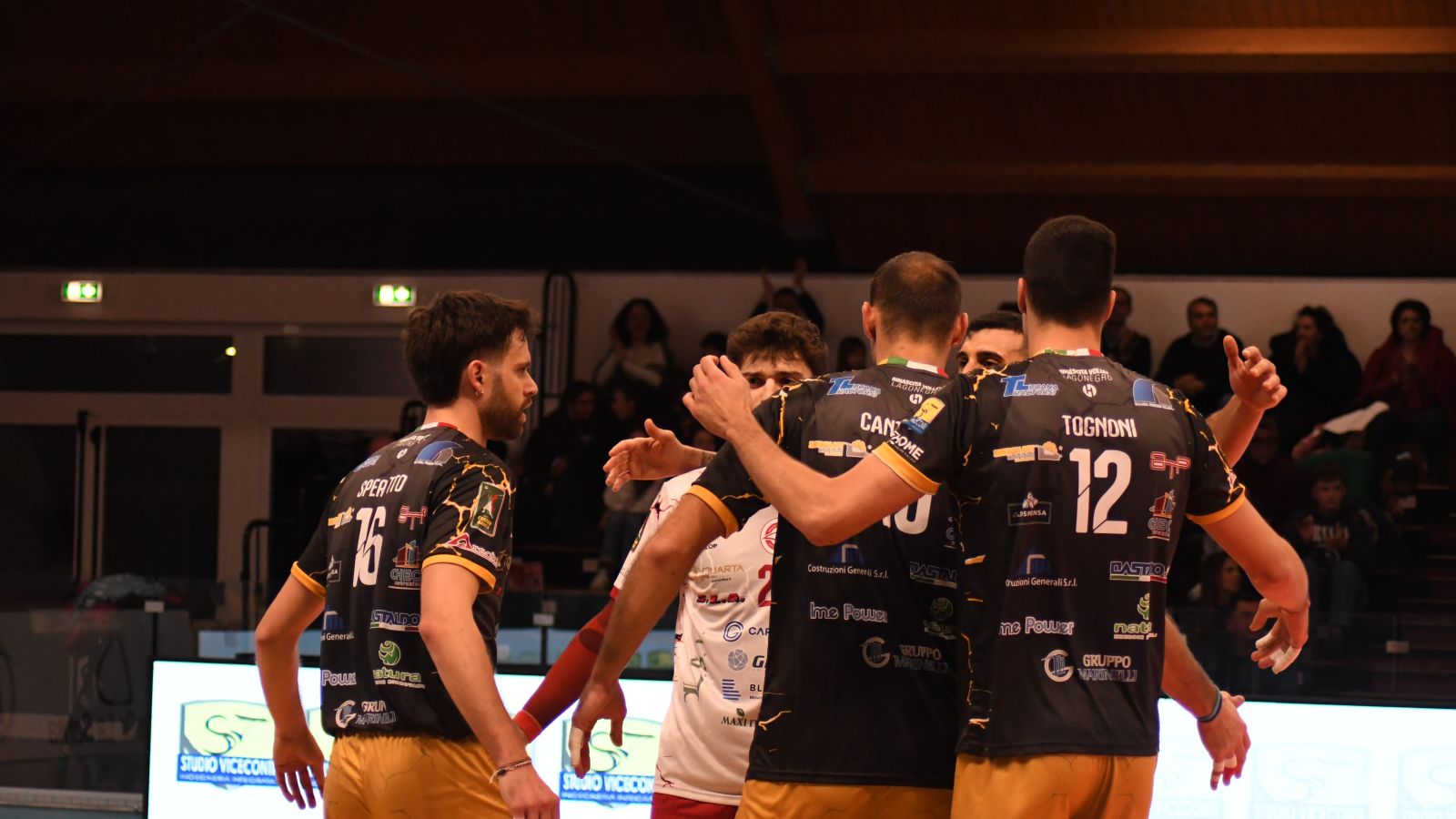 LA RINASCITA VOLLEY LAGONEGRO AFFRONTA IL TARANTO NEL TURNO INFRASETTIMANALE 