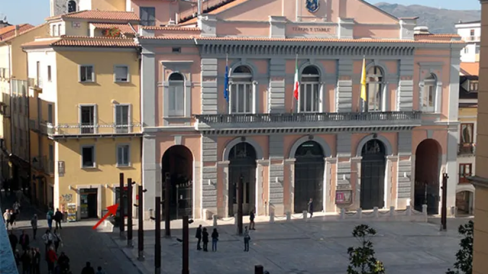 TEATRO STABILE, GALGANO: “COSÍ SI SNATURA UN SIMBOLO”