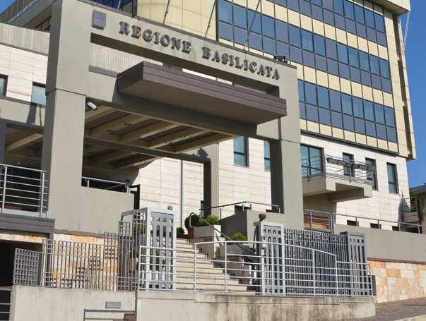 SCORRIMENTO GRADUATORIE IDONEI, PICERNO: PRESTO 85 NUOVI ASSUNTI