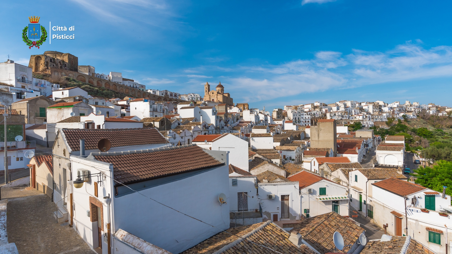 PISTICCI, NUOVA CAMPAGNA DI COMUNICAZIONE BASATA SU BELLEZZA E GLAMOUR