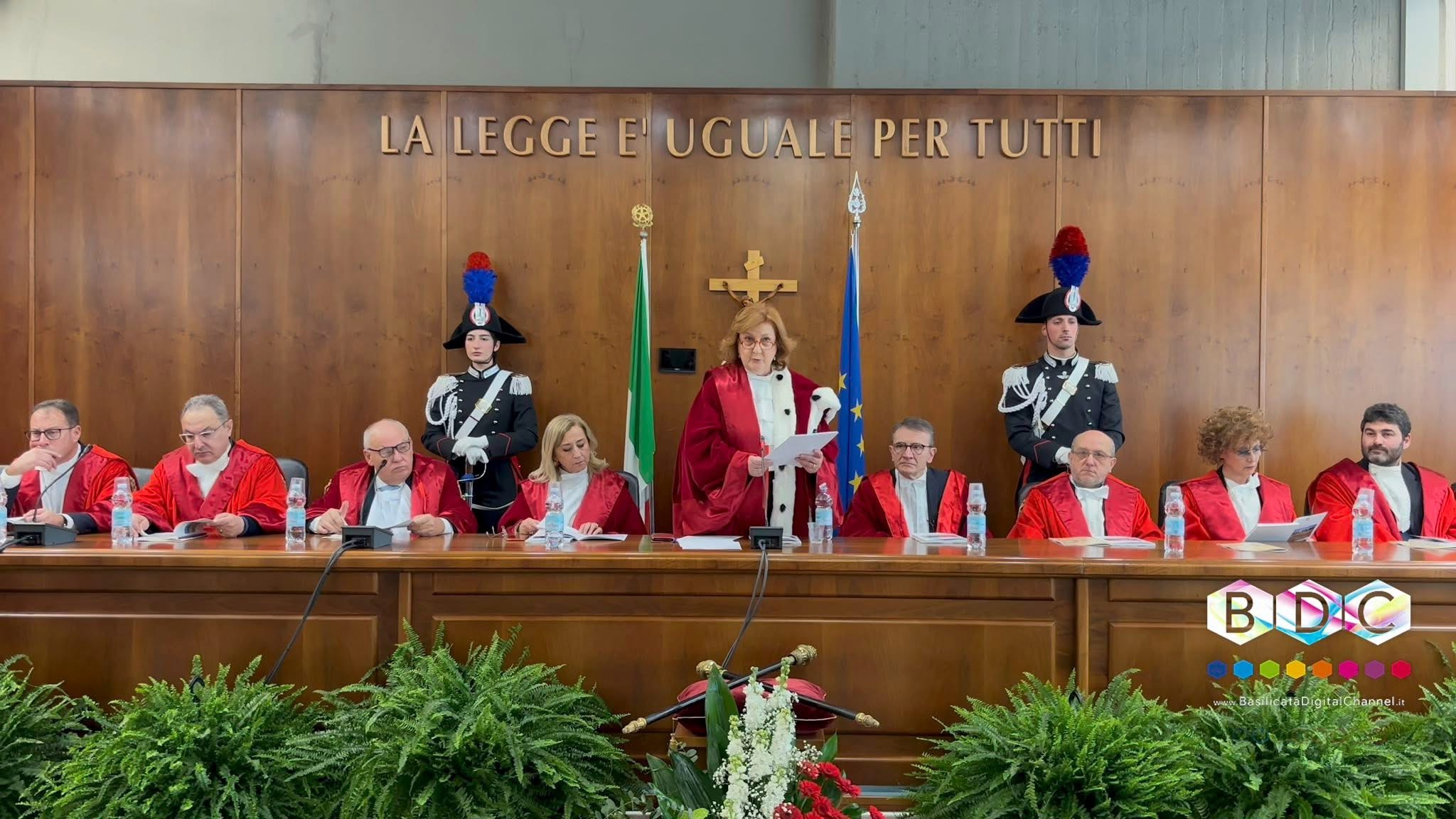 POTENZA: SI INAUGURA L'ANNO GIUDIZIARIO, NODO ORGANICI IRRISOLTO